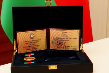 Şəmkirdə "Heydər Əliyevin 100 illiyi" yubiley medalı ilə təltif olunanların medaları təqdim olundu