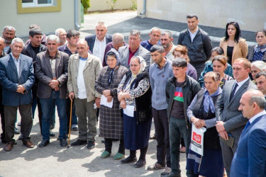 Rəşad Tağıyev bu dəfə ən böyük kəndlərimizdən olan Zəyəm Cırdaxan sakinləri ilə səyyar qəbul keçirdi