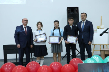 Şəmkirdə "Konstitusiya və Suverenlik ili" çərçivəsində məktəblilər arasında rəsm müsabiqəsinin yekun tədbiri keçirilib