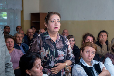 Dəllər Cəyir kəndində sakinlərimizlə səyyar qəbul-görüş keçirildi