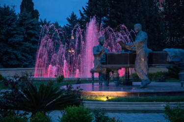 “Şəhərsalma və Memarlıq İli” çərçivəsində Şəmkir şəhərində yerləşən fəvvarələrdə təmir-bərpa işləri aparıldı