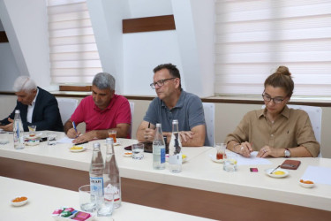 Şəmkir Rayon İcra Hakimiyyətində Ekologiya və Təbii Sərvətlər Nazirliyinin və Asiya İnkişaf Bankının nümayəndə heyəti ilə görüş keçirilib