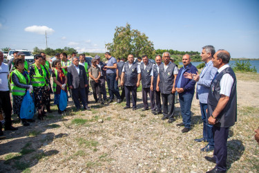 Kür çayı sahilində “Sahillər təmiz qalsın” şüarı altında təmizlik aksiyası keçirilib