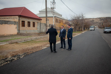 Şəmkirdə avtomobil yollarının təmiri işləri davam etdirilir