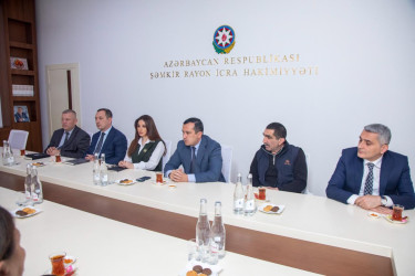 Şəmkirdə Aprel döyüşləri şəhidlərinin ailələri və qazilərlə görüş keçirilib