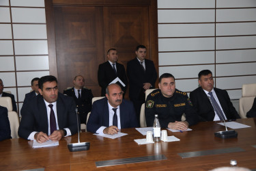 Fövqəladə halların qarşısının alınması və nəticələrinin aradan qaldırılması məsələləri müzakirə olunub.