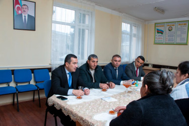 RİH başçısı Yuxarı Seyfəli kəndində şəhid ailələri ilə görüşüb