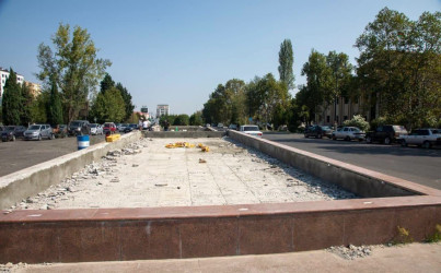 Şəmkirdə “Şəhərsalma və Memarlıq İli” çərçivəsində abadlıq-quruculuq işləri davam etdirilir