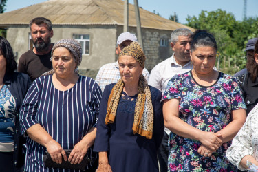 İsgəndərli sakinlərinin səyyar qəbuldakı bu istəkləri də təmin olundu.