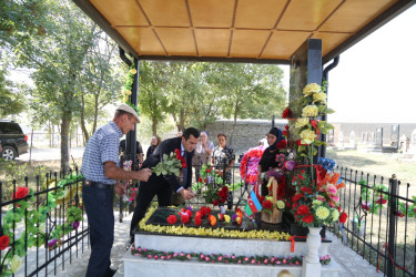 Şeidlər kəndində sakinlərlə səyyar qəbul-görüş keçirildi