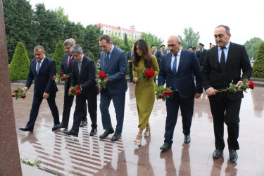 Şəmkirdə xalqımızın Ümummilli Lideri Heydər Əliyevin anadan olmasının 101-ci ildönümü münasibətilə tədbir keçirilib