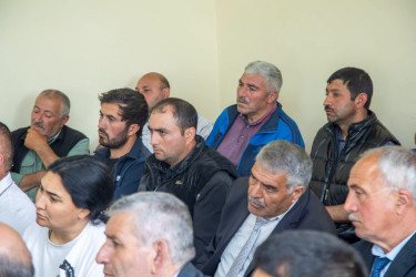 Ucqar dağ kəndlərimizdən olan Dağ Cəyirdə sakinlərimizlə səyyar qəbul keçirildi