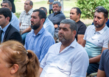 Əliyaqublu kəndində sakinlərlə səyyar qəbul-görüş keçirildi