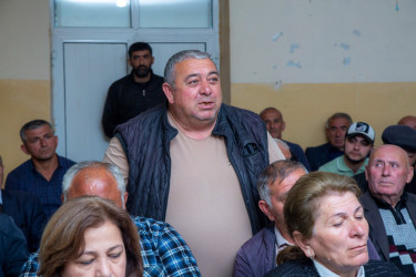 Dəllər Cəyir kəndində sakinlərimizlə səyyar qəbul-görüş keçirildi