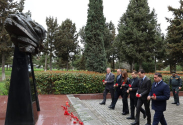 Şəmkirdə 31 Mart soyqırımı qurbanlarının xatirəsi anıldı