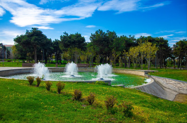“Şəhərsalma və Memarlıq İli” çərçivəsində Şəmkir şəhərində yerləşən fəvvarələrdə təmir-bərpa işləri aparıldı