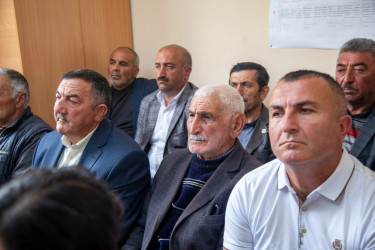 Yuxarı Çaykənd kəndində sakinlərlə görüş keçirildi