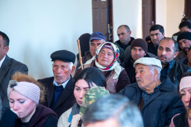 Hacıalılar kəndində sakinlərimizlə keçirilən səyyar qəbul-görüş