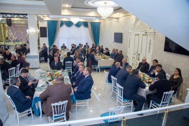 Şəmkirdə Ulu Öndər Heydər Əliyevin əziz xatirəsi ehtiramla anılıb.