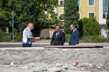 Şəmkirdə “Şəhərsalma və Memarlıq İli” çərçivəsində abadlıq-quruculuq işləri davam etdirilir
