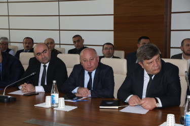 Fövqəladə halların qarşısının alınması və nəticələrinin aradan qaldırılması məsələləri müzakirə olunub.