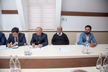 İcra başçısı İctimai Şuranın üzvləri ilə görüş keçirdi