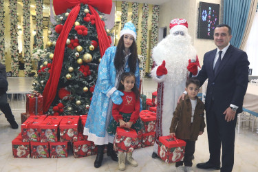 Şəmkirdə şəhid övladları üçün Yeni İl şənliyi təşkil edilib.