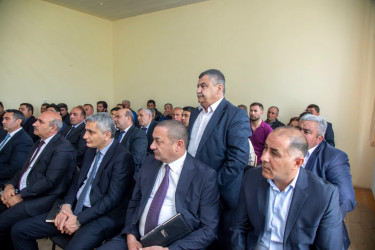 Ucqar dağ kəndlərimizdən olan Dağ Cəyirdə sakinlərimizlə səyyar qəbul keçirildi