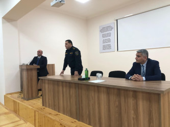 Şəmkirdə narkomaniyaya və erkən nikaha qarşı maarifləndirici tədbir keçirilib