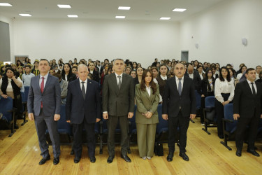 Şəmkirdə Ümummilli Lider Heydər Əliyevin anadan olmasının 103-cü ildönümünə həsr olunmuş silsilə tədbirlər davam edir.