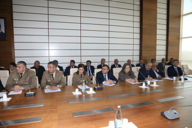 Fövqəladə halların qarşısının alınması və nəticələrinin aradan qaldırılması məsələləri müzakirə olunub.