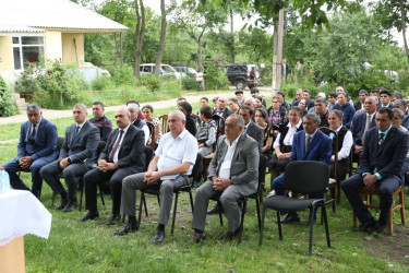 Şəmkir Rayon İcra Hakimiyyətinin başçısı Rəşad Tağıyev Atabəy kəndində sakinlərlə səyyar qəbul keçirib.