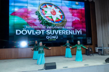 Şəmkirdə Dövlət Suverenliyi Gününə həsr olunmuş “Suverenliyə gedən Zəfər yolu” mövzusunda tədbir keçirildi