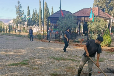 Şəmkir ərazisində yerləşən tarixi abidələrdə, qəbiristanlıqlarda iməcilik təşkil olunub, abadlıq işləri görülüb.