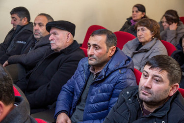 Abbaslı kəndində sakinlərimizlə keçirilən səyyar qəbul-görüş