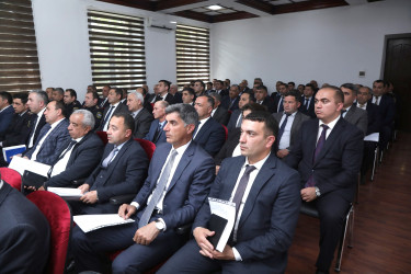 Şəmkirdə “Şəhərsalma və Memarlıq İli” çərçivəsində tikinti və şəhərsalma proseslərində qanun pozuntularına qarşı mübarizə mövzusunda tədbir keçirildi