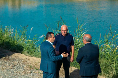 Rəşad Tağıyev Qapanlı kəndində yerləşən balıqçılıq təsərrüfatının fəaliyyəti ilə tanış olub