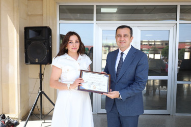 Bu gün məzunlar üçün “Son zəng” çalınıb. 14 İyun 2025