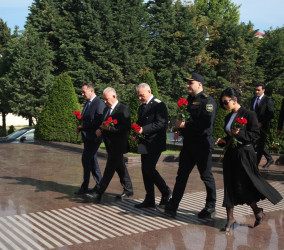 Şəmkirdə Ulu Öndər Heydər Əliyevin anadan olmasının 102-ci ildönümü münasibətilə tədbir keçirildi