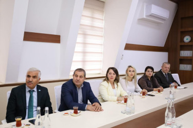 Rəşad Tağıyev DATÜB-ün baş katibi və Milli Qəhrəman İsgəndər Aznaurovun ailə üzvlərini qəbul edib